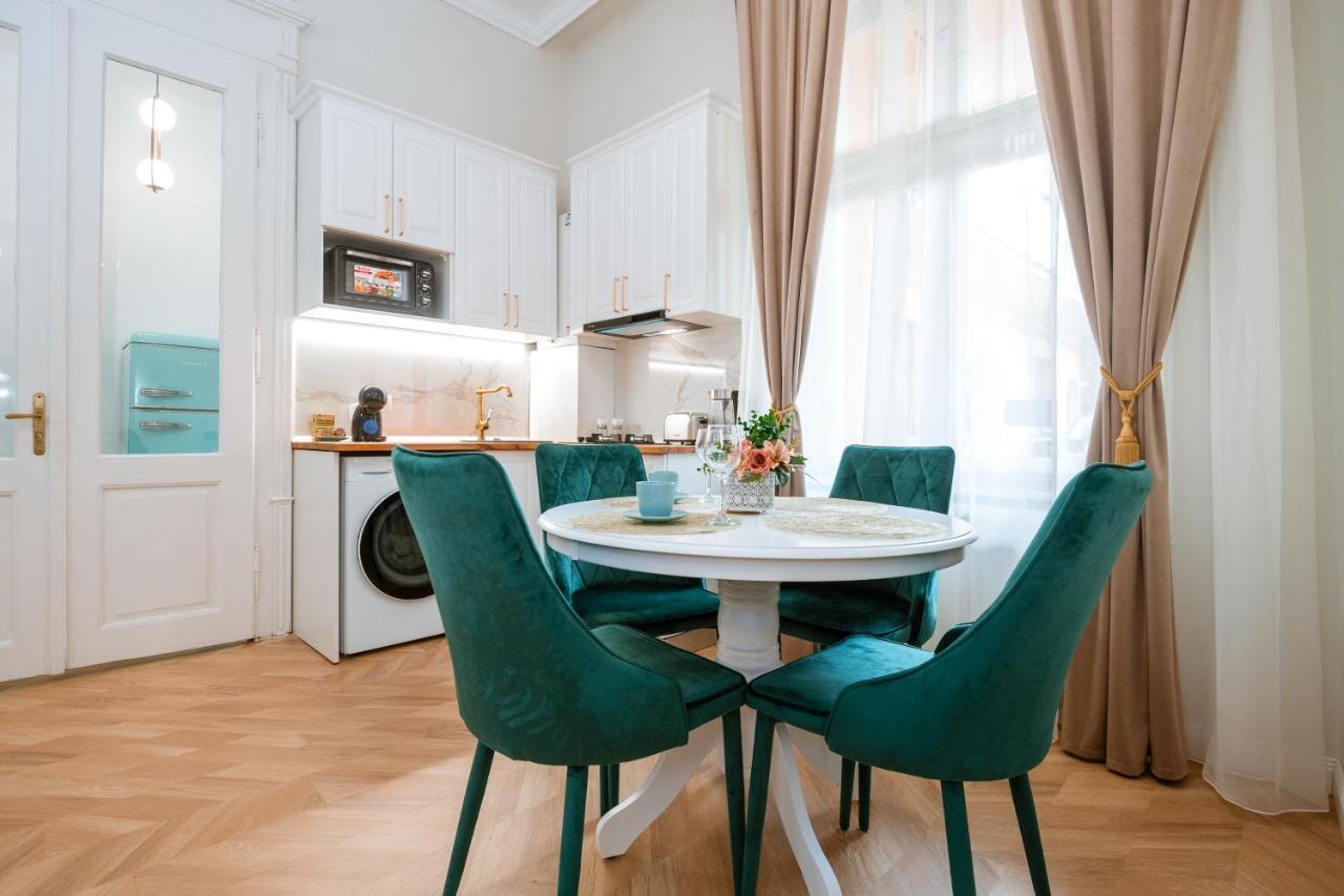 Apartament De Lux Central, P-Ta Matei Corvin Cluj-Napoca Eksteriør bilde